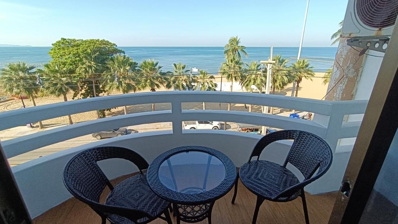 Boho Rent A Room Praia de Jomtien Exterior foto